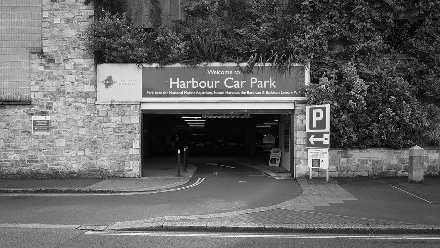 Parking Prime Delux Store parking-prime-delux-store